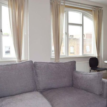 Stylish Light-Filled 1 Bedroom Flat In Hammersmith Лондон Екстериор снимка